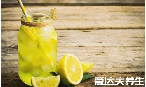 吃螃蟹不能吃什么，西红柿与螃蟹一起严重会中毒(7种相克的食物)