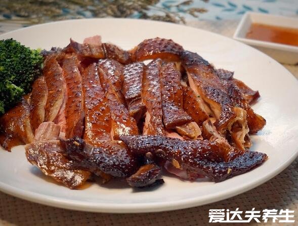 吃柿子的12个禁忌，与高蛋白质高淀粉食物同吃都会消化不良