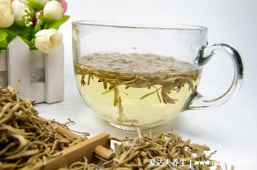 金银花茶和菊花茶有什么区别，一个清肺火一个降肝火