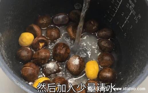 板栗怎么煮好吃又简单，美味糖炒板栗自己也能做(附视频做法)